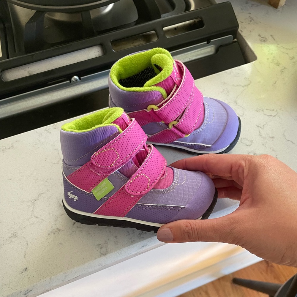 See Kai Run Atlas Waterproof insulated toddler girl boots, size 5